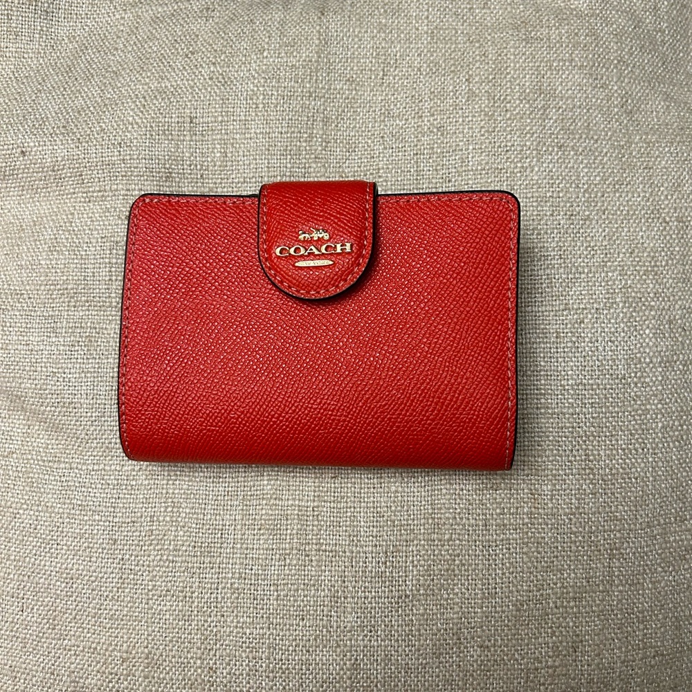 Coach Corner Zip Wallet